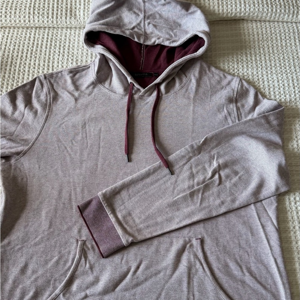 RW&CO. Men's Light Gray Hoodie with Maroon Accents